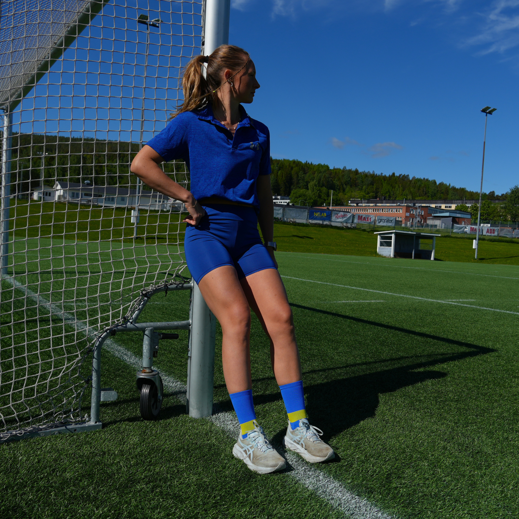 Sverigeinspirerade träningsstrumpor för fotboll och löpning från Savvydays